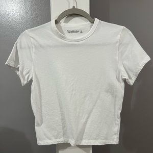Abercrombie & Fitch Baby Tee